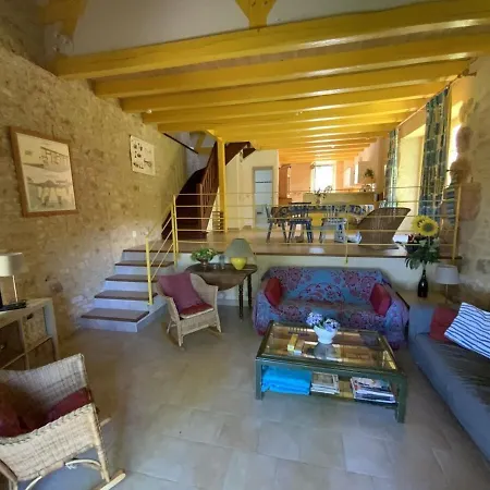 Prázdninový dům Beautiful House With Private Swimming Pool - Les Morilles