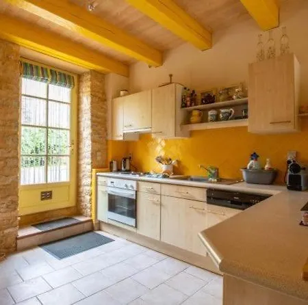 Beautiful House With Private Swimming Pool - Les Morilles